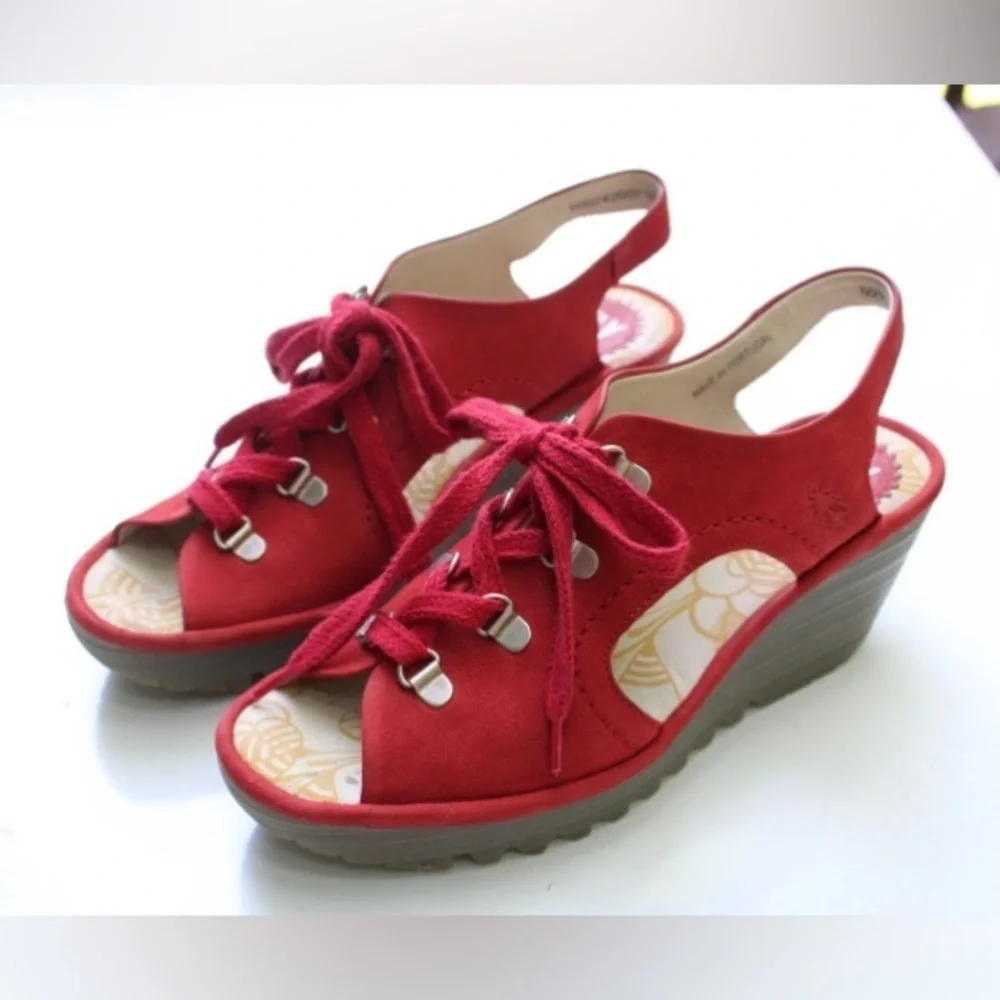 Fly London Ylfa wedges